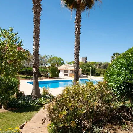 Ondas Verdes By Ocvillas * Albufeira